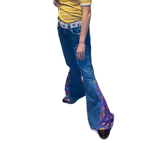 Levi’s Custom Flare Jeans, Turtles Hippie Pants, up cycled Levi’s 515, 6 medium - Picture 1 of 12